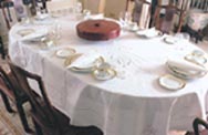 Irish Rose Tablecloth (small image).JPG (11079 bytes)